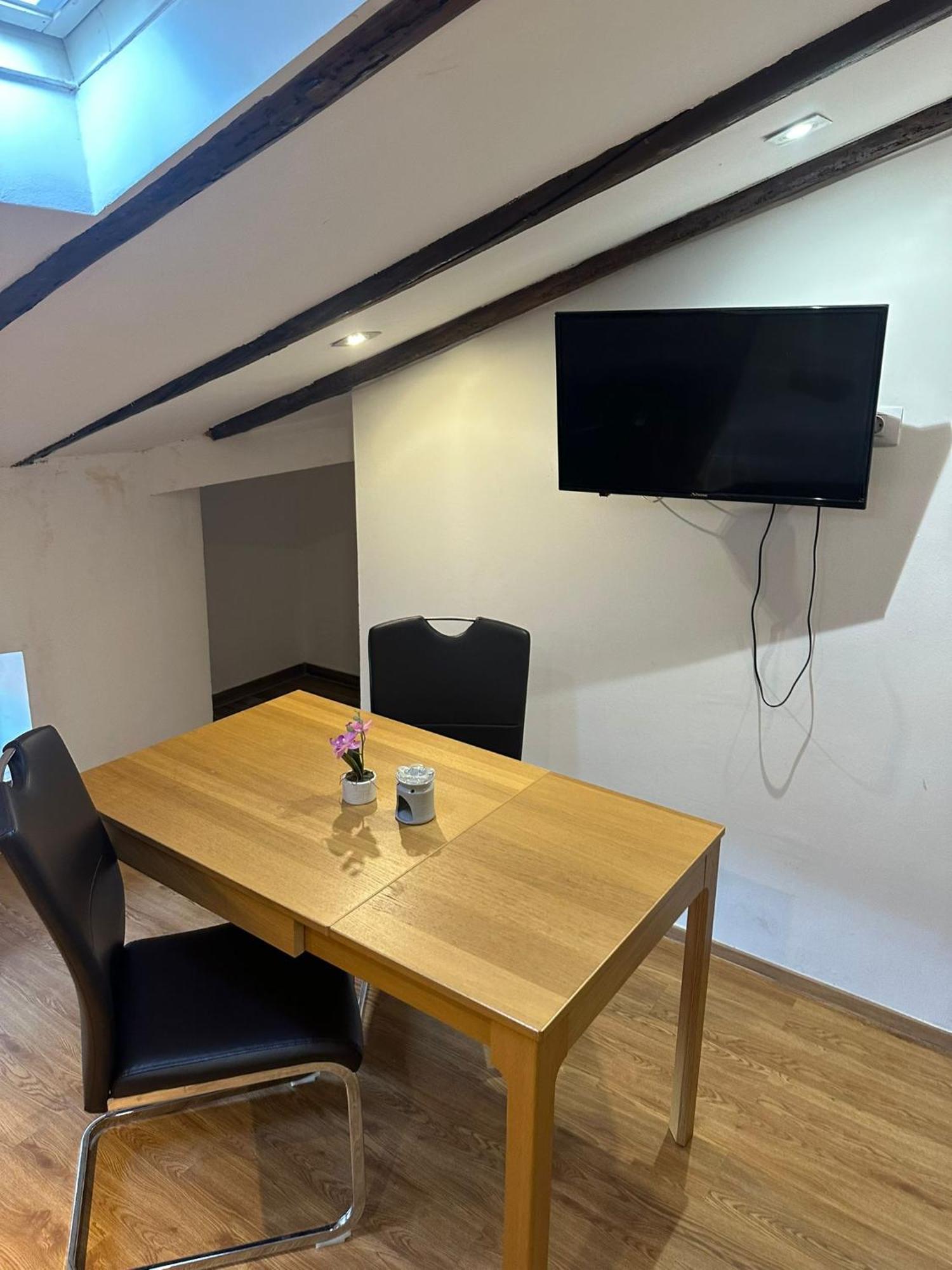 Apartment In The Heart Of 普拉 外观 照片